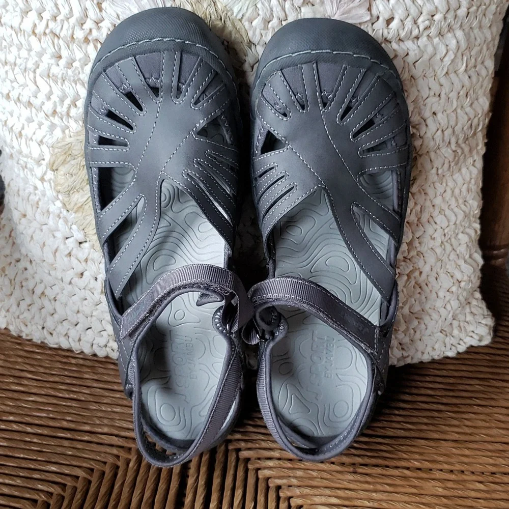 JBU J sport  by Jambu, poppy Mary Jane size 8.5 M